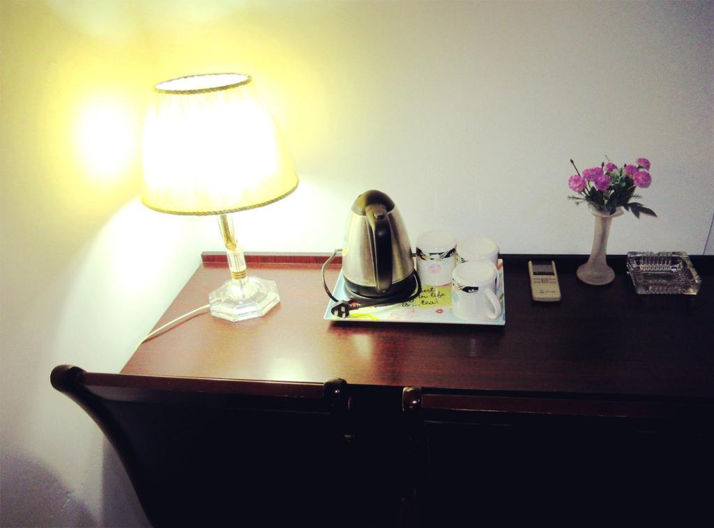 25°C Four Season Youth Hostel Qingdao Ruang foto