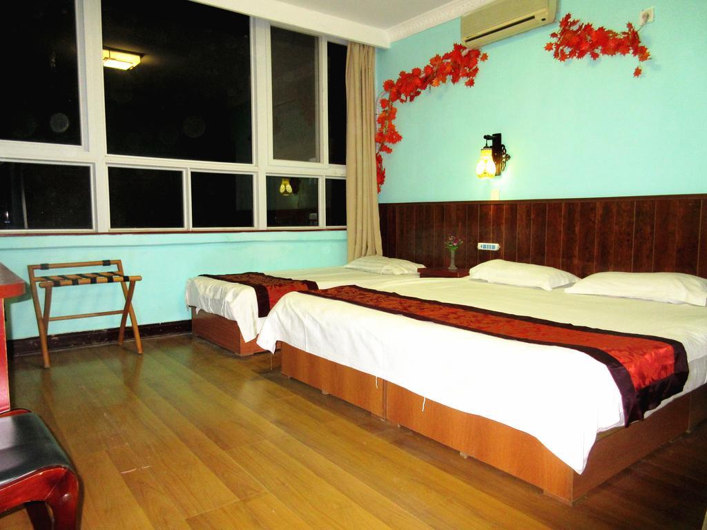 25°C Four Season Youth Hostel Qingdao Bagian luar foto