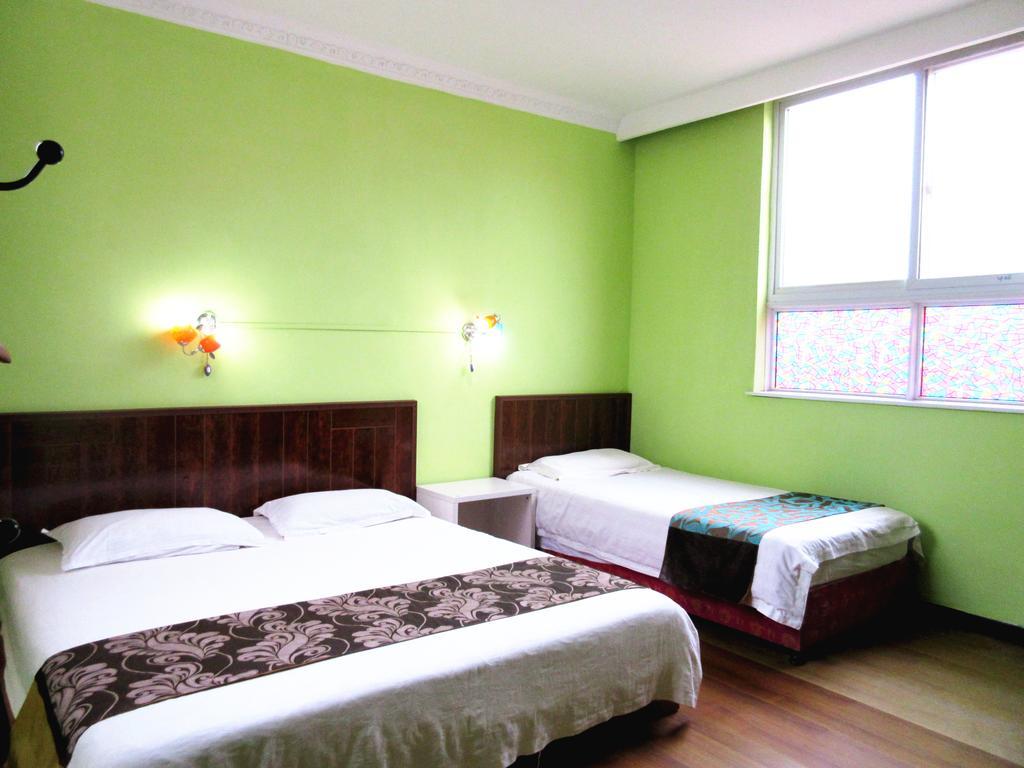 25°C Four Season Youth Hostel Qingdao Bagian luar foto