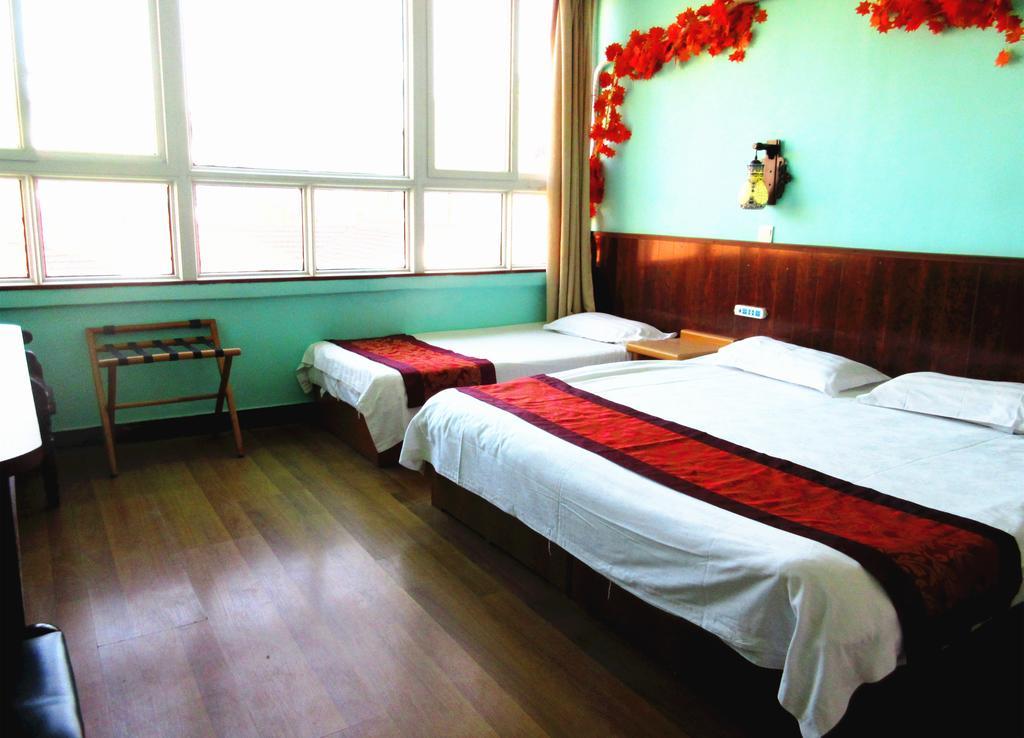 25°C Four Season Youth Hostel Qingdao Bagian luar foto