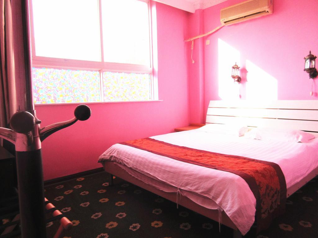 25°C Four Season Youth Hostel Qingdao Bagian luar foto
